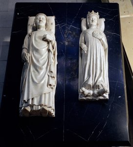 Kaarle V Viisaan (1338-80) ja hänen vaimonsa, n. 1364 (marmori) hahmot